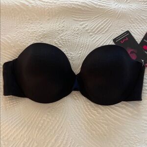 NEW WITH TAGS Maidenform Black Seamless Strapless Bra Size 36C